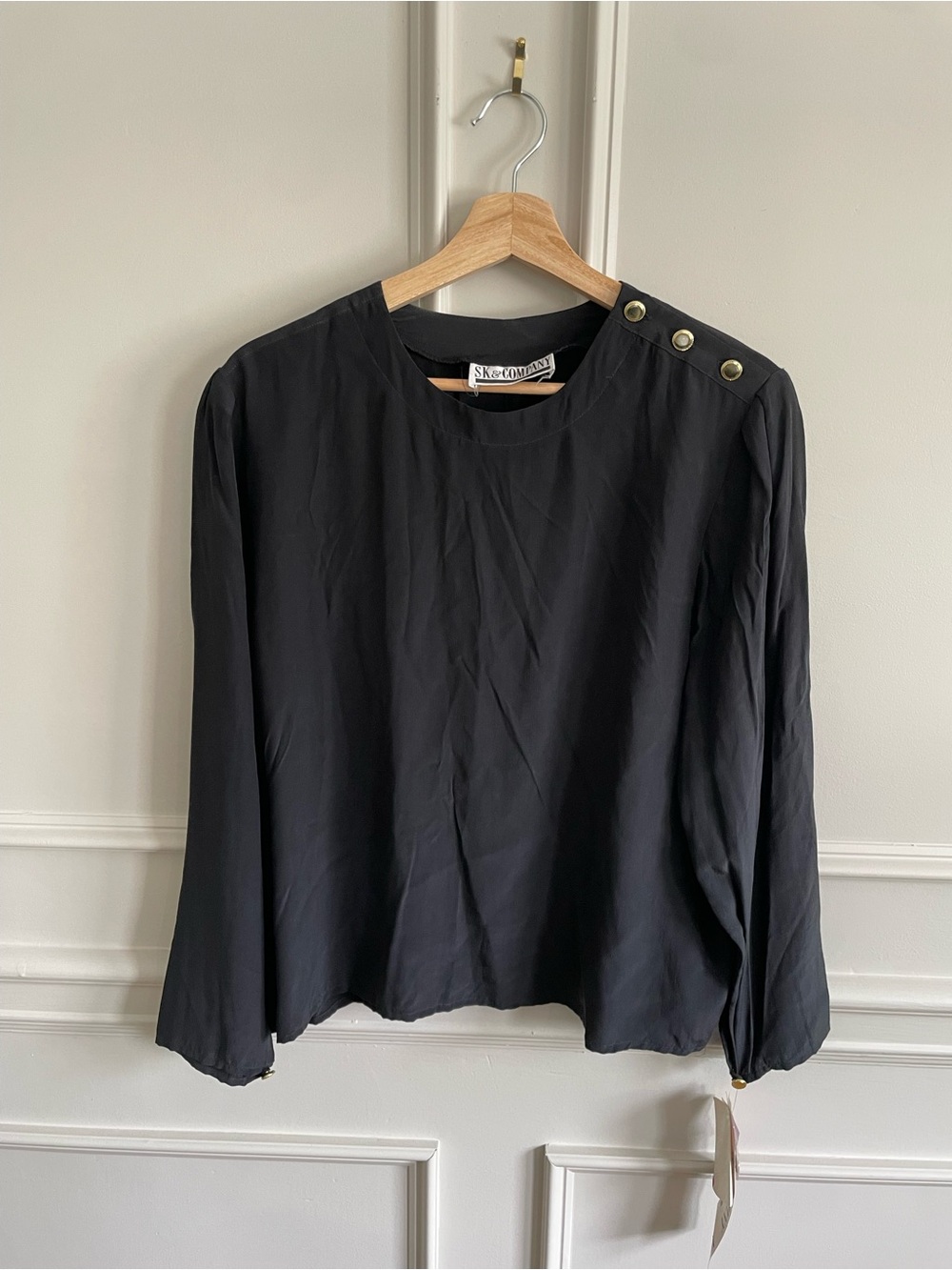 Vintage 100% Silk Black Long-sleeve Blouse Top NWT - Tagged 16/Fits M